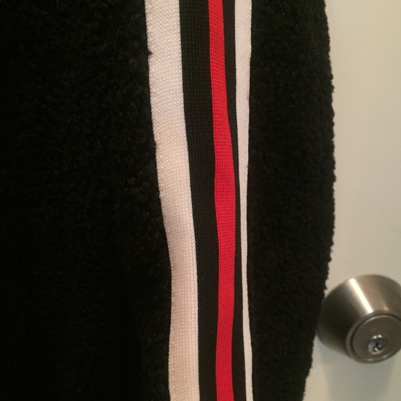 Black Sherpa Fleece Hoodie NWT Sz M - Picture 6 of 11